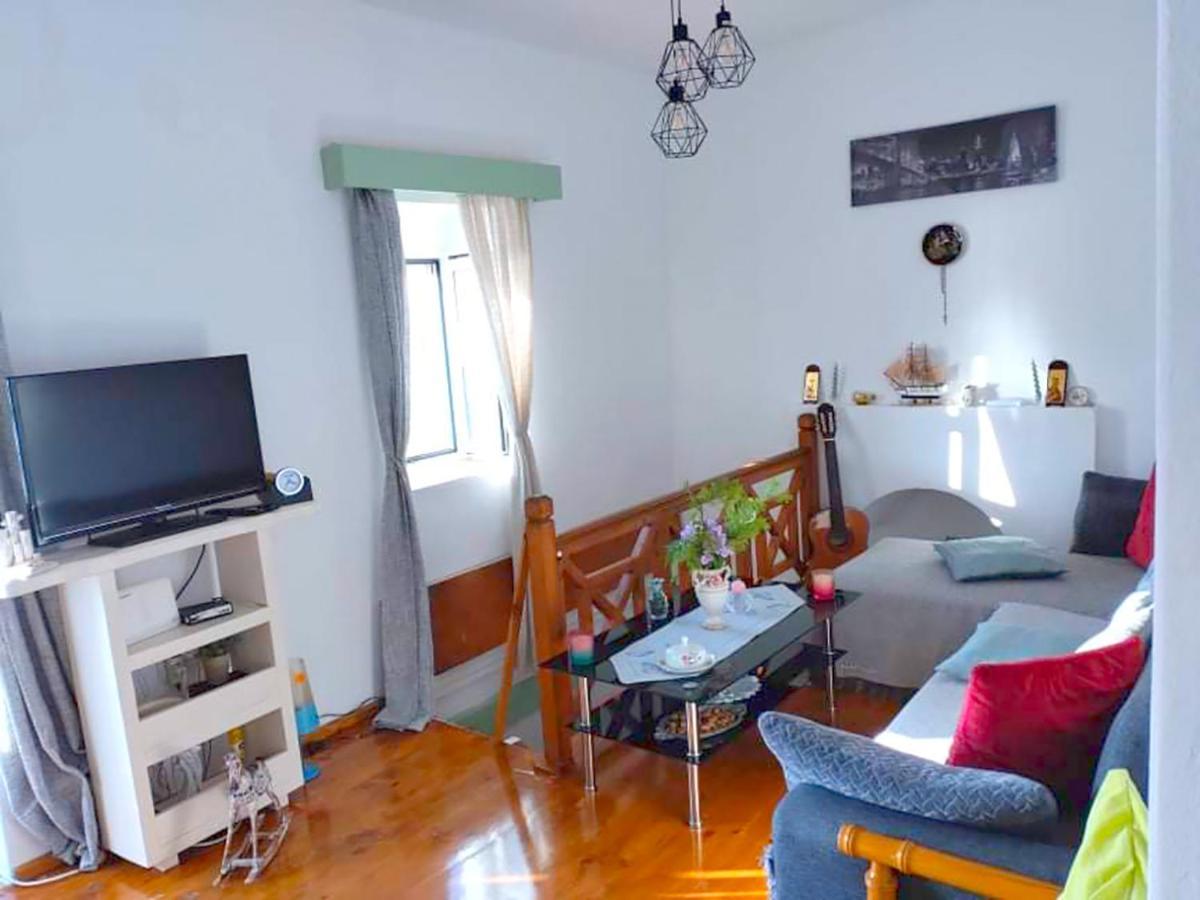 Ornella'S & Laura'S Secret Place Livadia  ภายนอก รูปภาพ