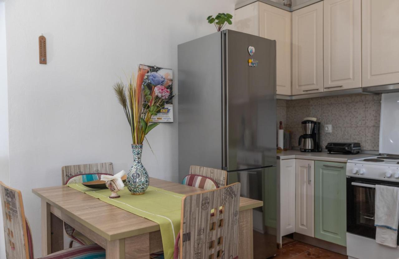 Ornella'S & Laura'S Secret Place Livadia  ภายนอก รูปภาพ